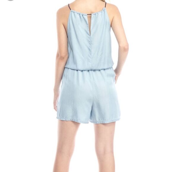 NWT  New Crown & Ivy sleeveless Embroidered chambray romper XS - Picture 2 of 10